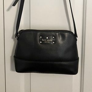 KATE SPADE BLACK SMALL DOME CROSSBODY
